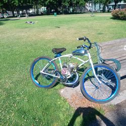 Swing 26 In Beach  Crousier With 80 c c  Motor