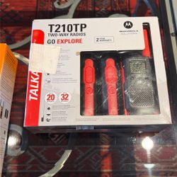 Motorola T210 Walkie talkies 