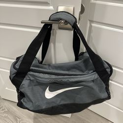 Men's Brasilia Training Duffel Bag (medium)