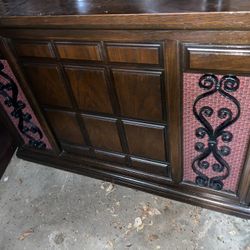 Vintage Record Player 