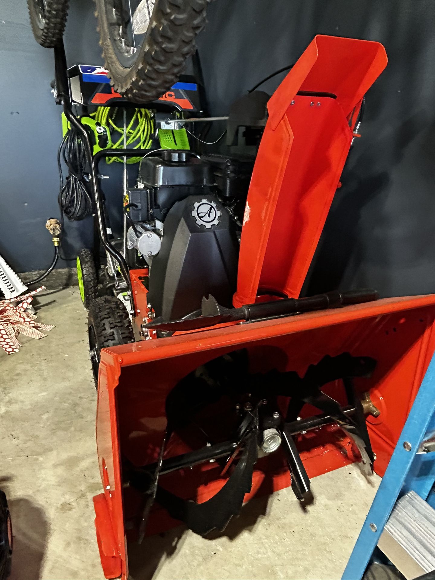 Snow Blower 208cc Ariens