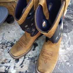 Kids Boots 3.5 Rocky Mountain