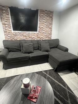 Sectional Couch ( 2 Pieces)