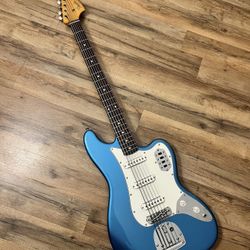 FENDER BASS VI - Vintera II Bass VI - Stay Trem Bridge - Hardshell Tweed Case