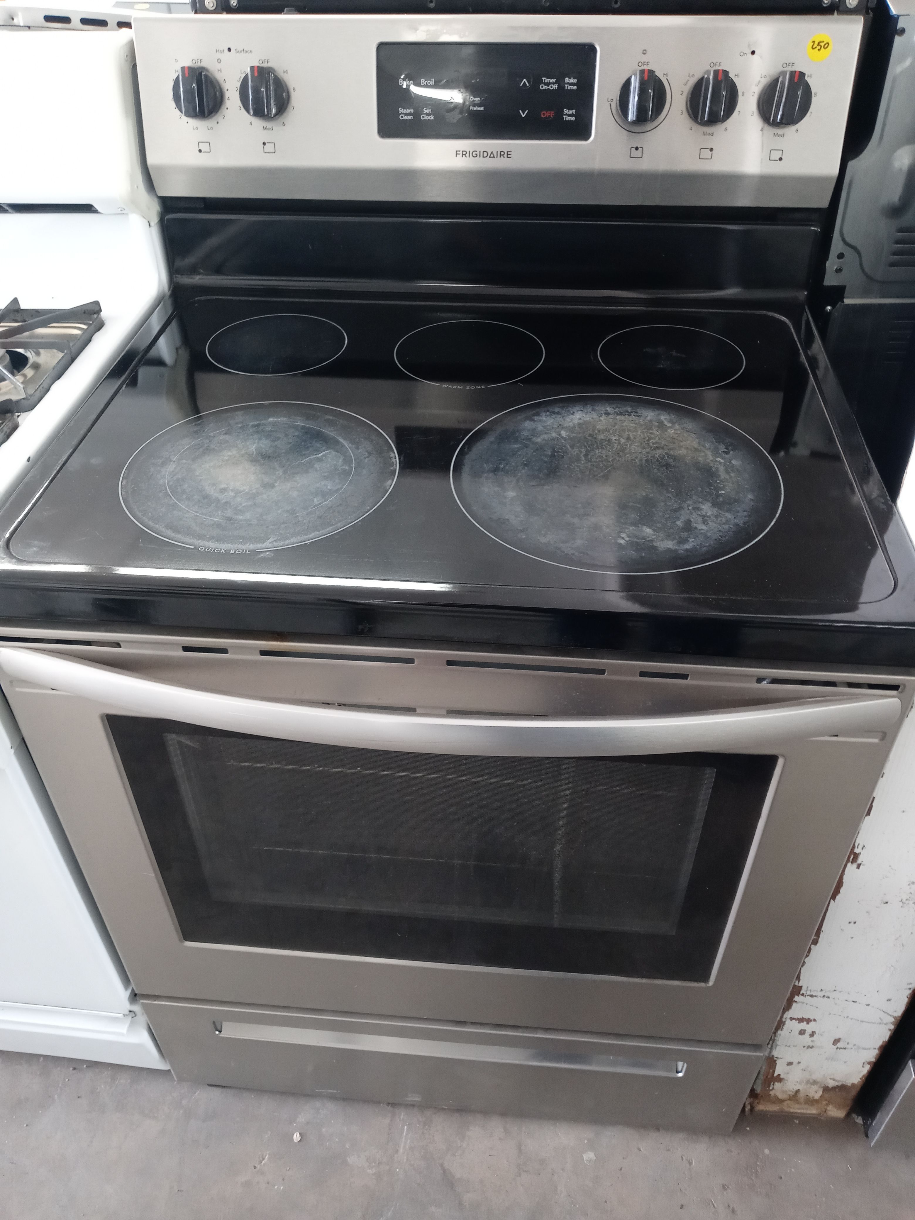 Frigidaire stainless steel glasstop stove - Free delivery