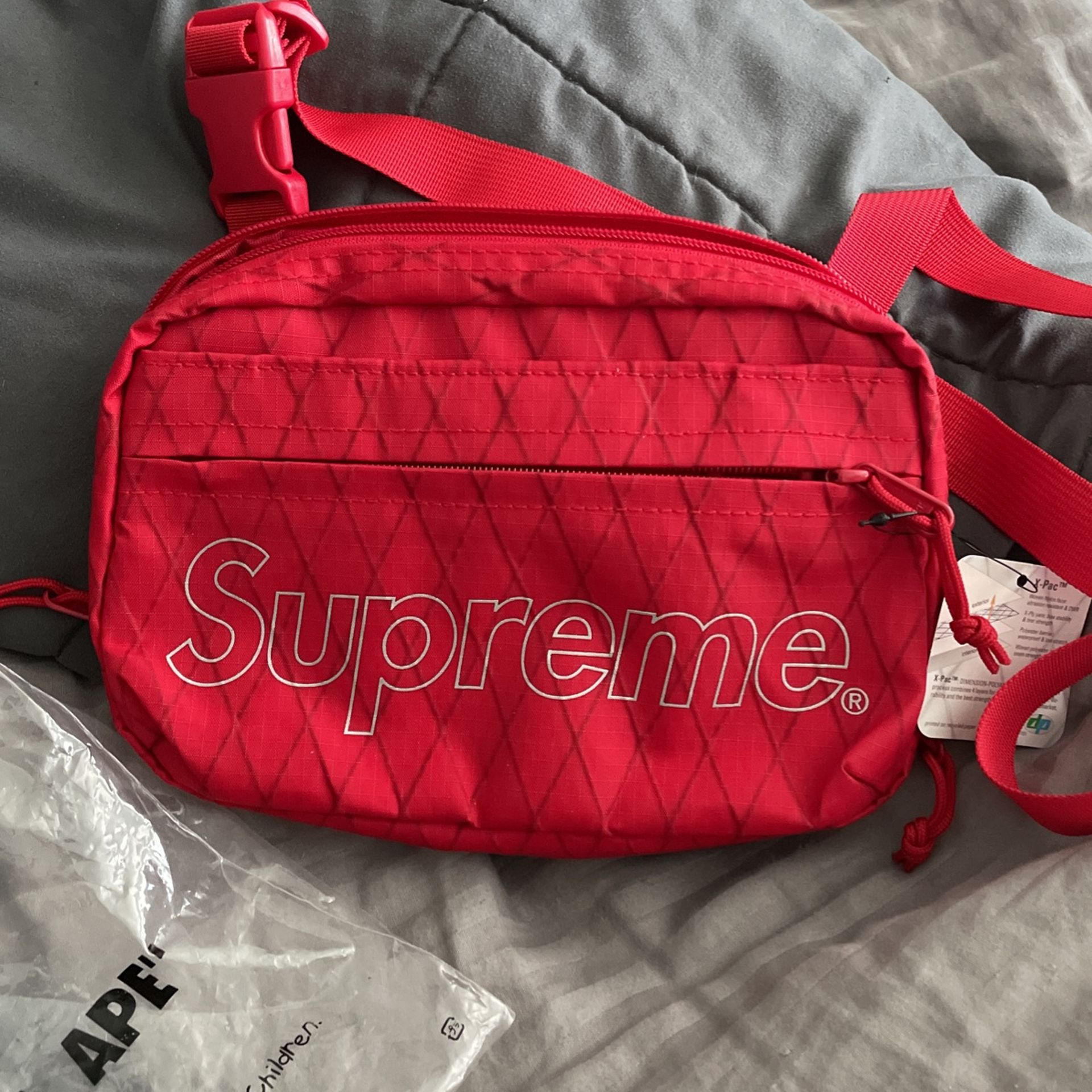 Supreme Crossbody Fanny