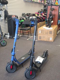 Phantom electric scooter with turn signal p85 cash payments or lay away