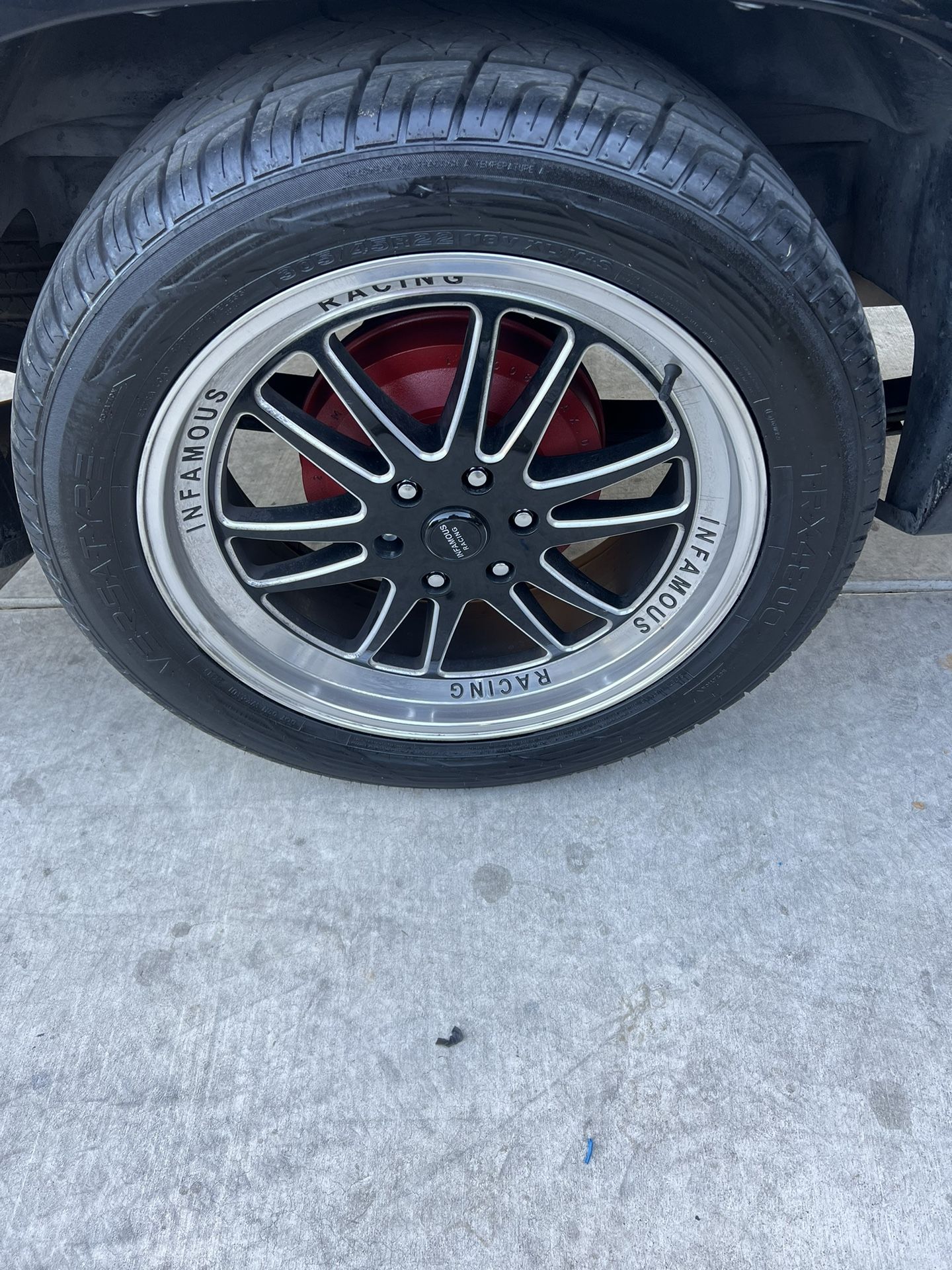 Infamous racing wheels