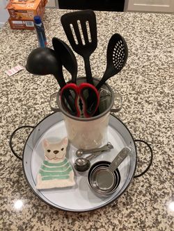 Cooking utensils & serving tray