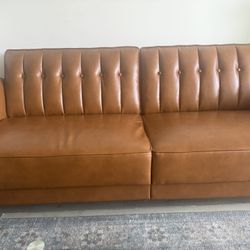 Sleeper And Table  (contact info removed)
