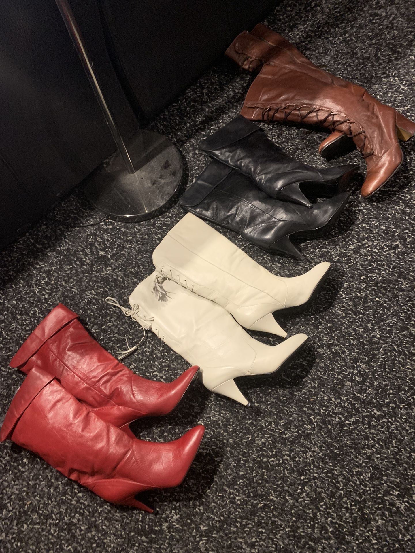 Quality RealLeather Womens Heeled Boots for Petite Size , Womens Size 6 M