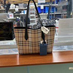 Burberry Handbag Tote Bag 