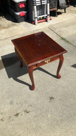 Coffee Table / End Table