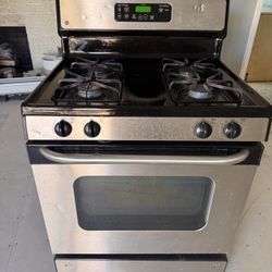 GE Gas Range 