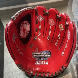 Red Sox Danbury Mint Porcelain Glove 