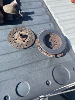 VW bug clutch disc and pressure plate