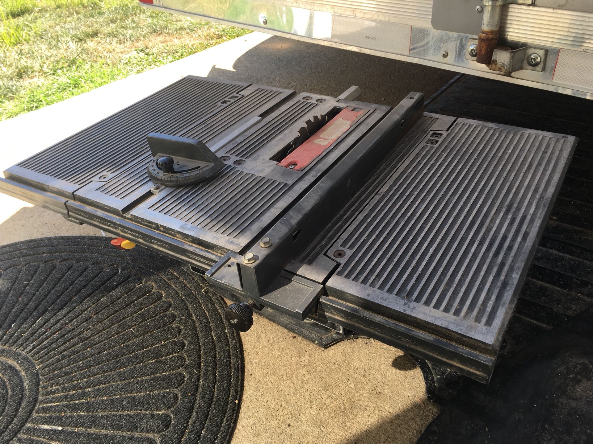 Craftsman 8” table saw model 113.221610 for Sale in Columbus, OH OfferUp