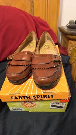 Women’s Shoes