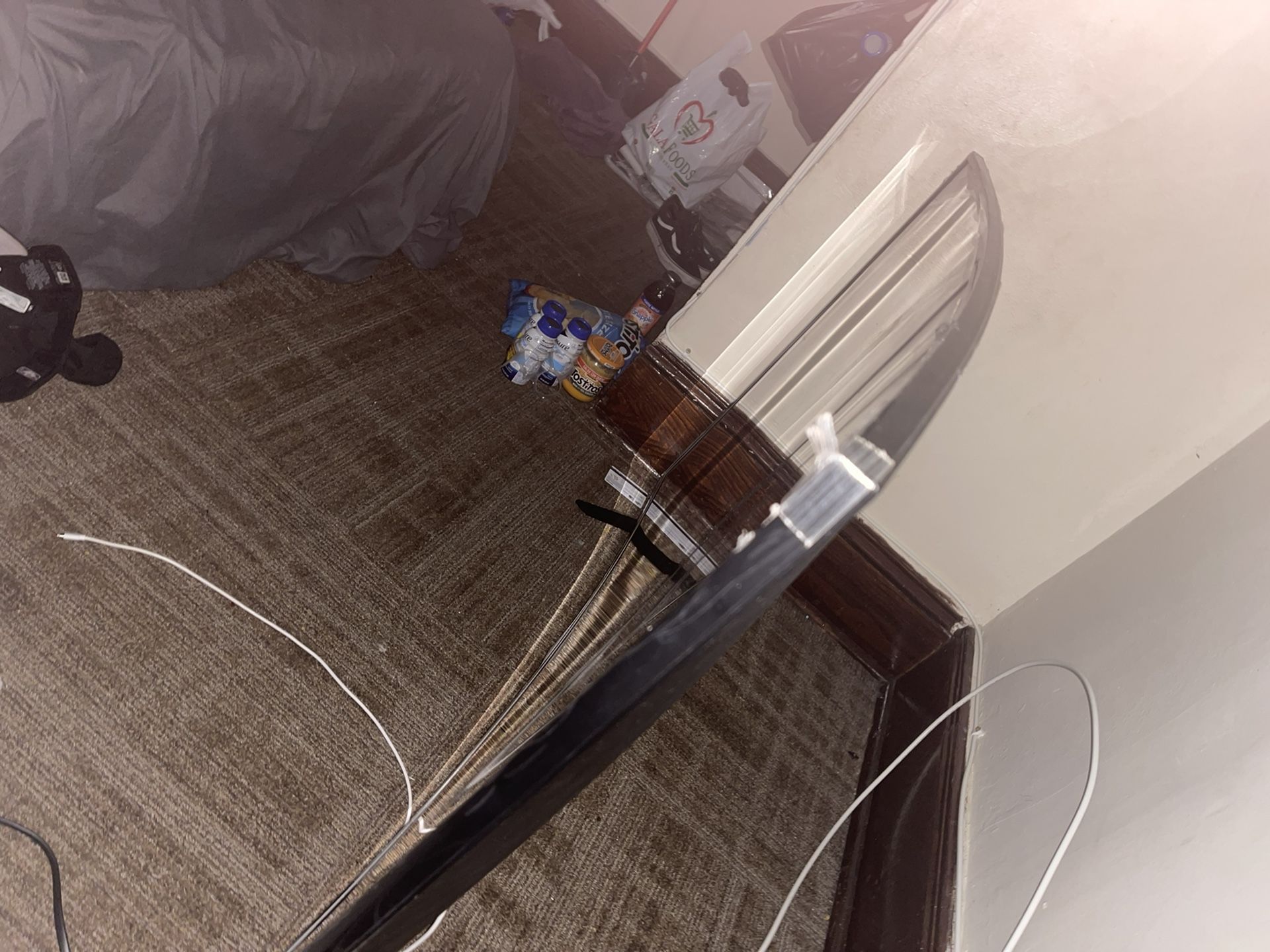 Samsung Curved TV 55 In, 2021.