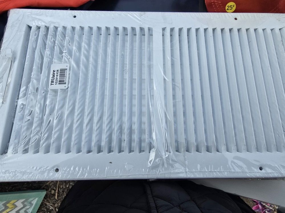 2 Air Vents Brand New