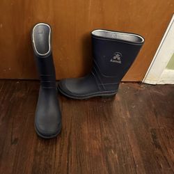 Boys Kamik Rain Boots Size 6
