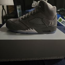 Wolf grey air Jordan 5’s