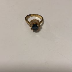 Size 6 Costume Gold Sapphire And Diamond Ring 