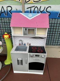 2 in 1 Play Kitchen & Doll House