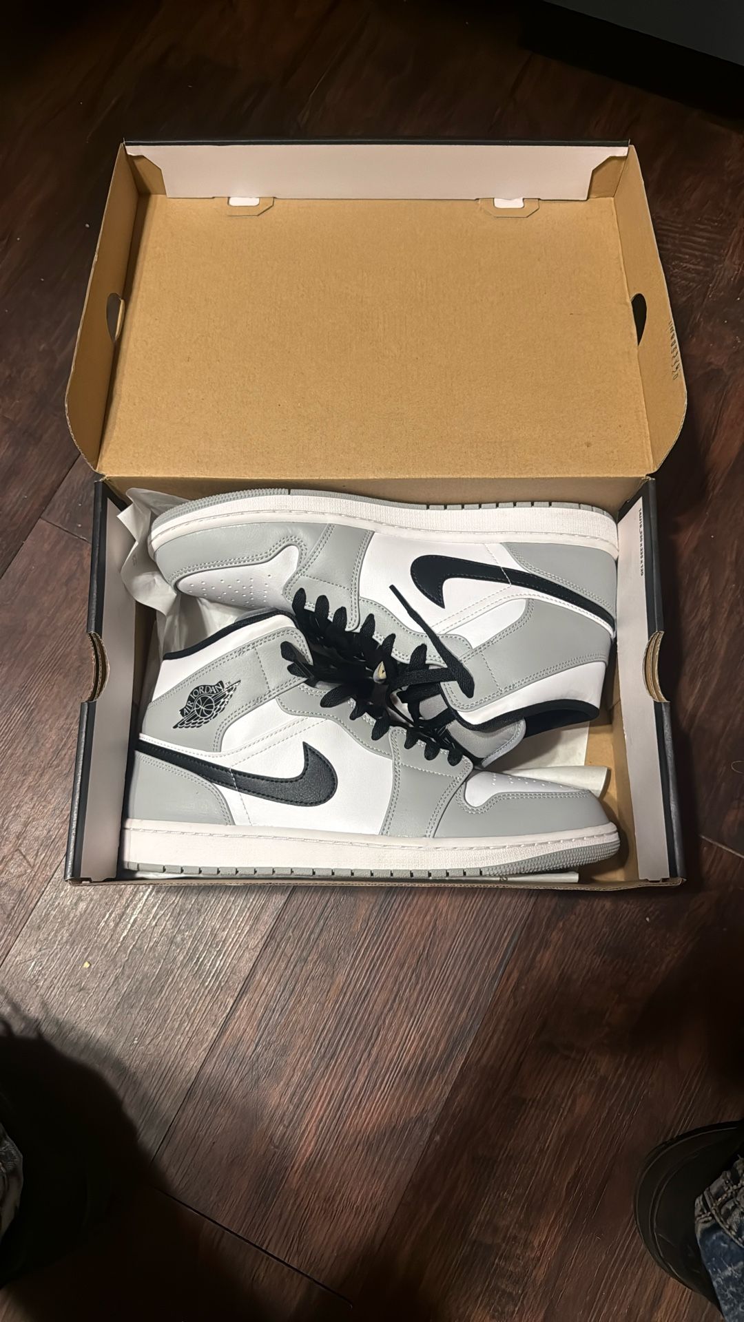 Air jordan’s 1 MiD 