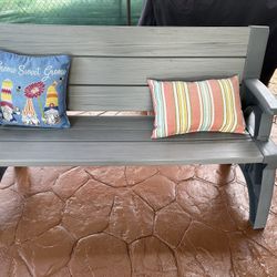 Convert A Bench Outdoor Seating Turns Into Table