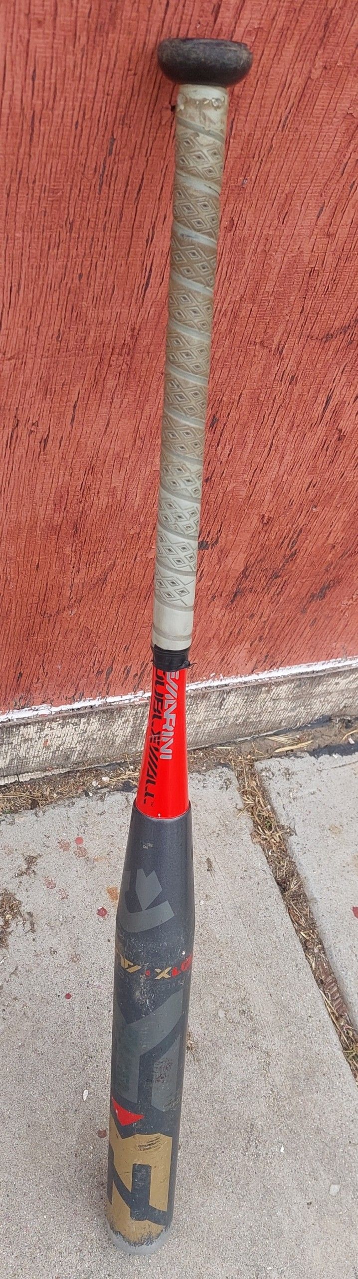 Demarini F8 Slowpitch Doublewall Softball 28oz 34 Inch