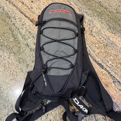 Dakine Glacier Hydration Backpack 2L/3L Reservoir Biking Snowboarding Ski