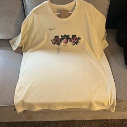 Nike LeBron King Shirt XXL (embroidery)