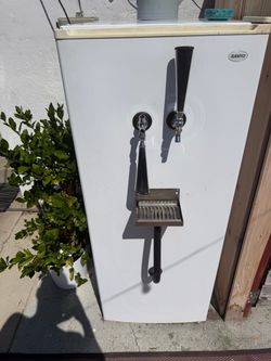 Outside fridge/Kegarator
