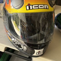 Icon Motorcycle Helmet With Visor