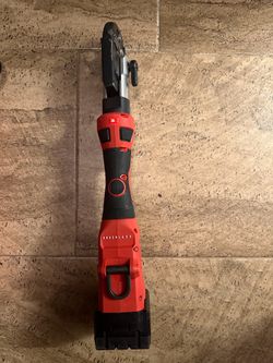 Milwaukee ForceLogic Crimper