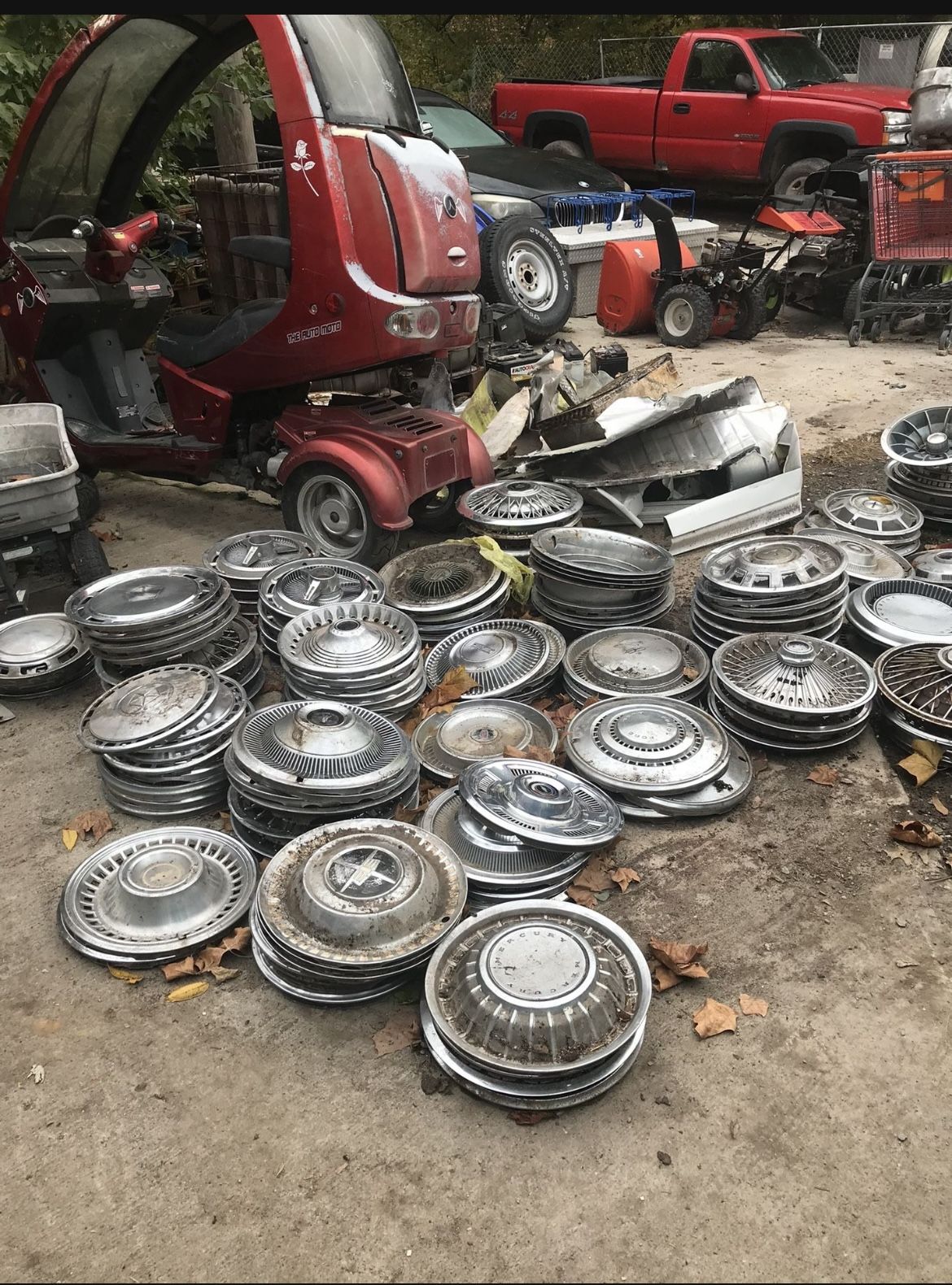 Vintage Hubcaps 1970’s & Older