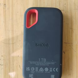 SanDisk Extreme Portable SSD - 1TB (Black)