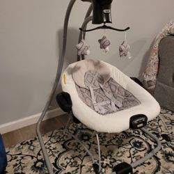 Graco Swing And Bouncer