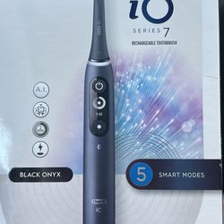ORAL B SERIES 7 RECHARGEABLE TOOTHBRUSH 