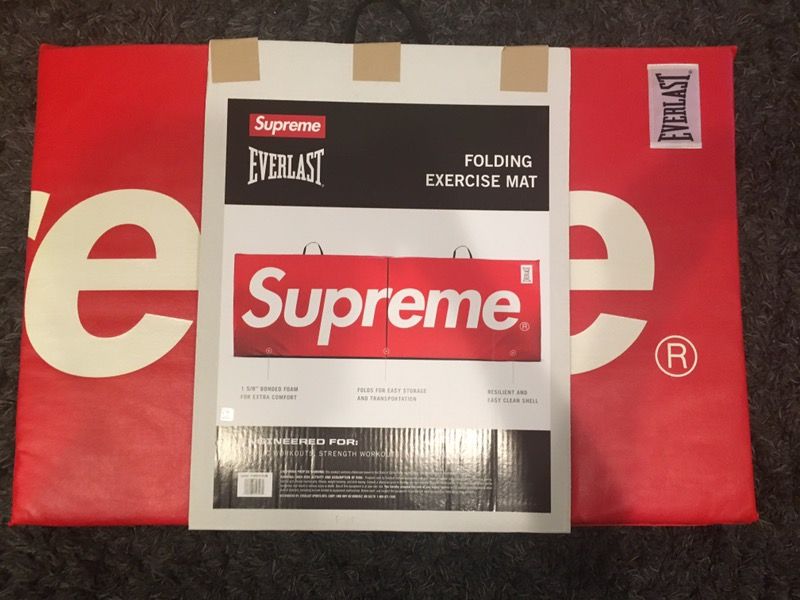 SUPREME/EVERLAST EXERCISE MAT🔥🥊