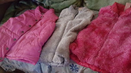 Three girls vests size 7 in good condition 25 for all obo