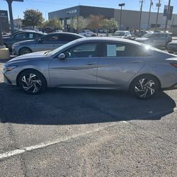 2025 Hyundai Elantra