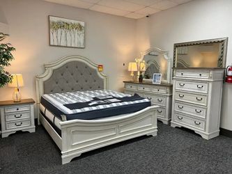 55 Down finance Bedroom Set Queen Bed King Bed chest and mattres Bunk Bed vanity set Dining Set