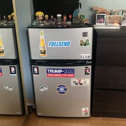 Fridge With Freezer