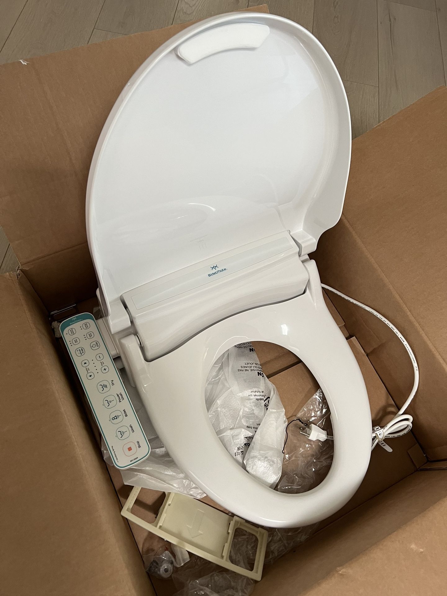 New Open Box Smart Bidet Seat With Control Panel