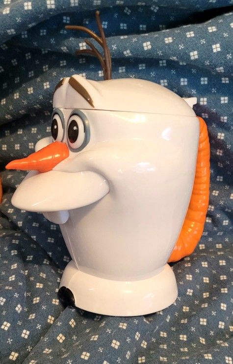 Olaf Souvenir Cup With Flip Top...pre-owned In Very Good Condition 