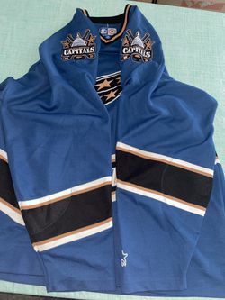 Adult Xxl Washington Capitals NHL Jersey Mens Blue Screaming Eagle Clean  Starter for Sale in Rochester, MI - OfferUp