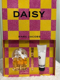 Marc Jacobs Daisy Perfume Gift Set