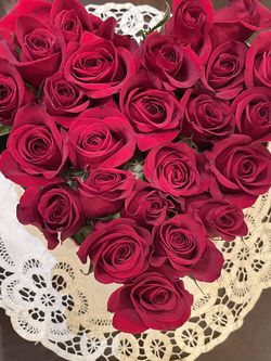 Valentine’s Day Flower Arrangements